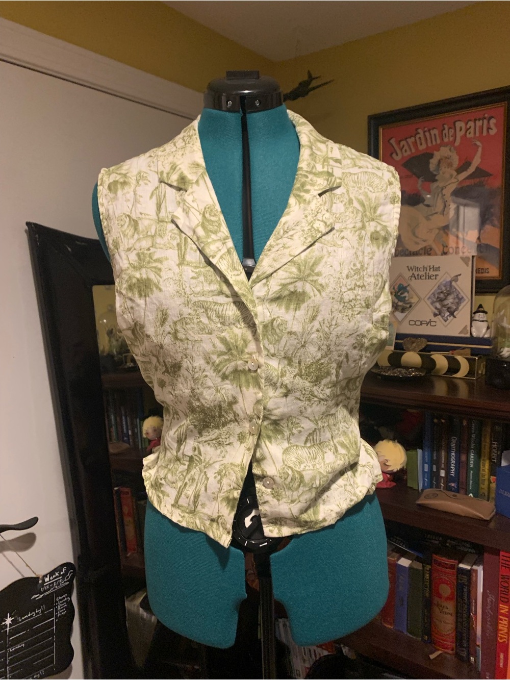 Womens Jungle Print Button-Front Vest